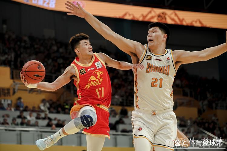 广厦靠外援取胜!6人表现优秀,3人及格,2人拖后腿,国手全场低迷,国家队选拔需慎重 广厦靠外援取胜!6人表现优秀,3人及格,2人拖后腿,国手全场低迷,国家队选拔需慎重